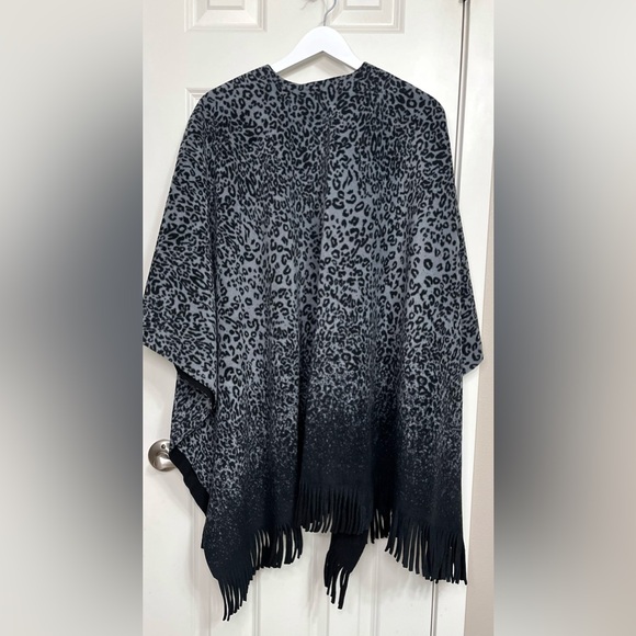 Leopard Print Fringe-Trim Shawl Poncho - Picture 2 of 3